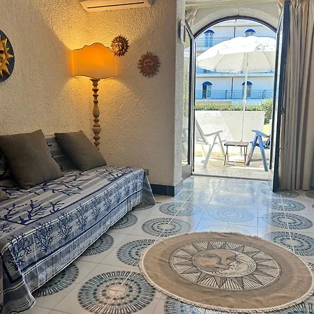 Casa Accanto Con Giardino E Quiete * Giardini-Naxos